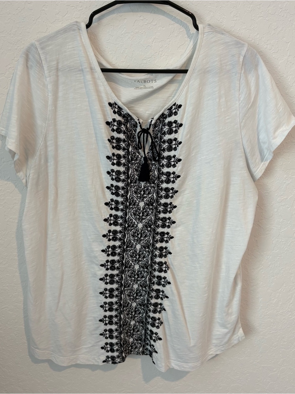 Talbots White Short-Sleeve Tee, Embroidered Design, 100% Cotton, Size XL